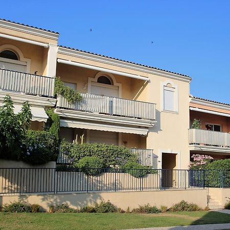 Appartement Les Pins Bleus A8 Sainte-Maxime Luaran gambar