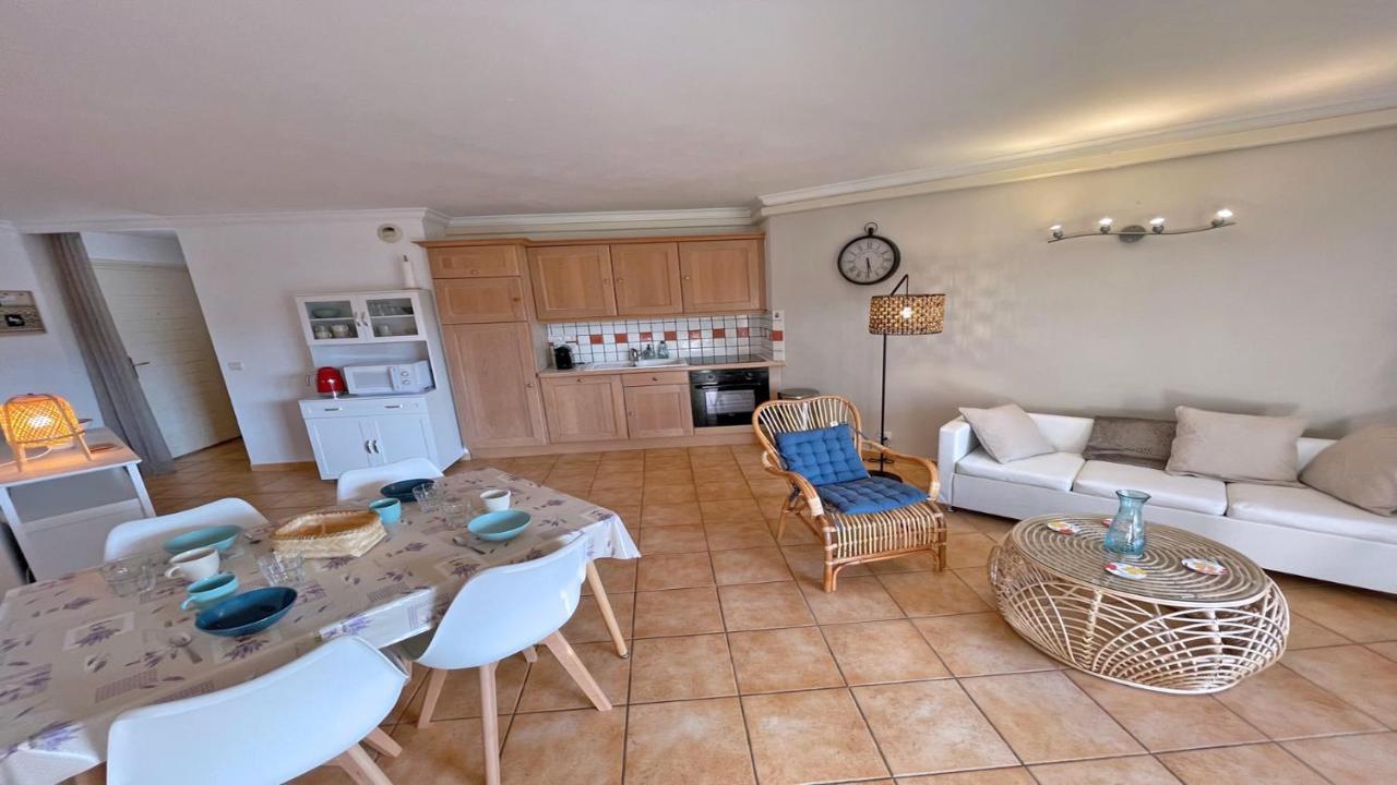 Appartement Les Pins Bleus A8 Sainte-Maxime Luaran gambar
