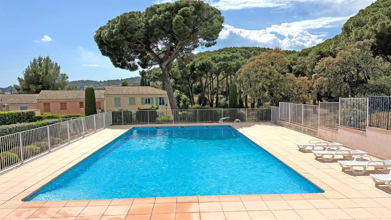 Appartement Les Pins Bleus A8 Sainte-Maxime Luaran gambar