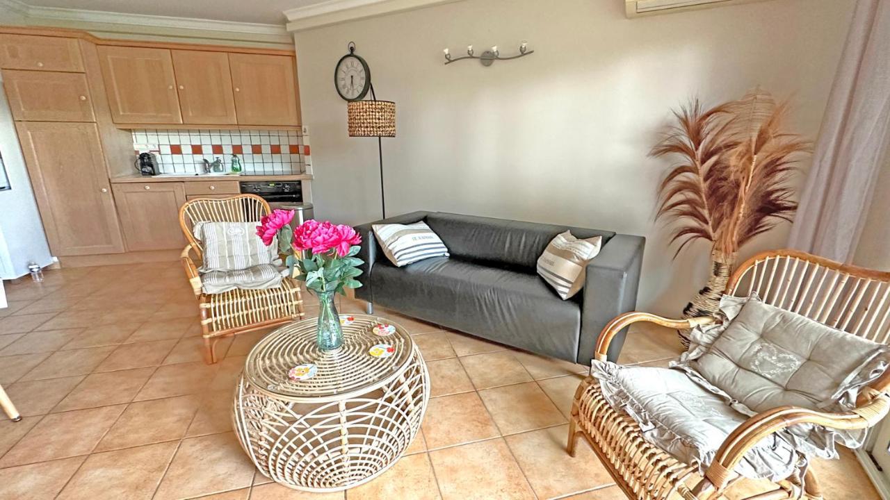 Appartement Les Pins Bleus A8 Sainte-Maxime Luaran gambar
