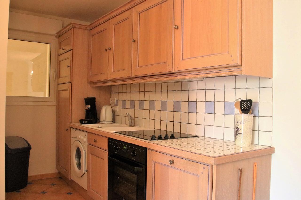 Appartement Les Pins Bleus A8 Sainte-Maxime Luaran gambar